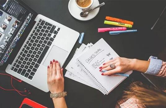 一個(gè)軟件開發(fā)流程包括哪些？